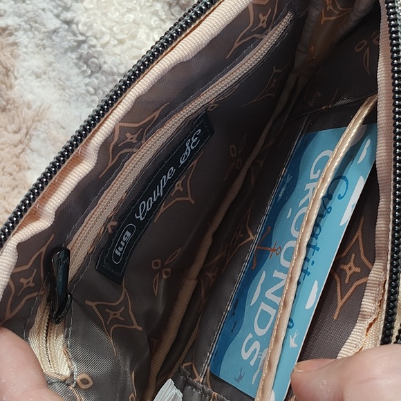 Lug Bag - Picture 10 of 10